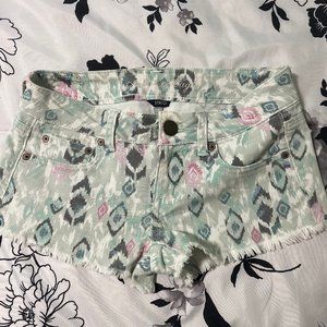 American Eagle Low- Rise Tribal Print Short Shorts